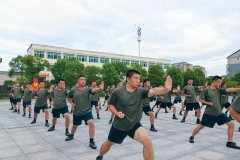 确保大学生征兵工做成功